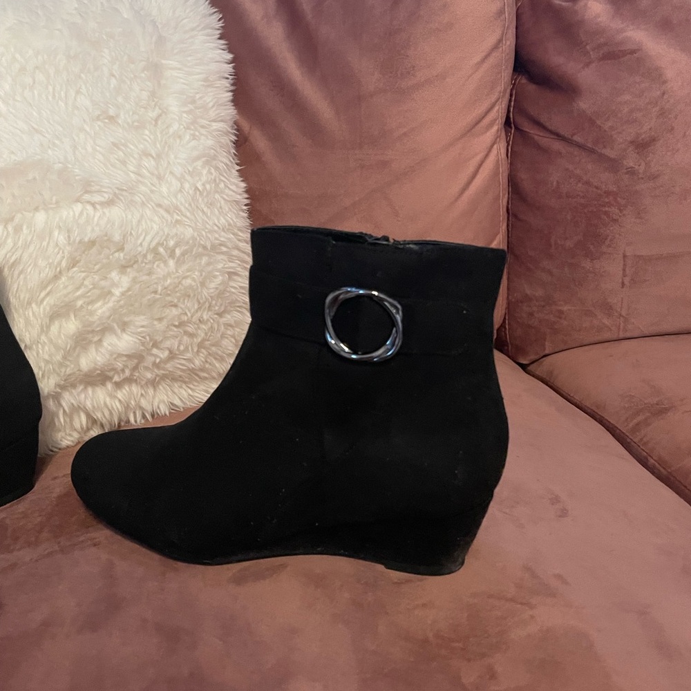 Booties - Picture 2 of 6
